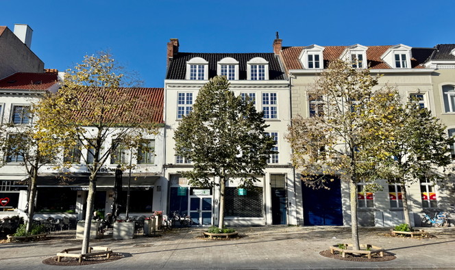 Commercieel gelijkvloers te huur in Brugge
