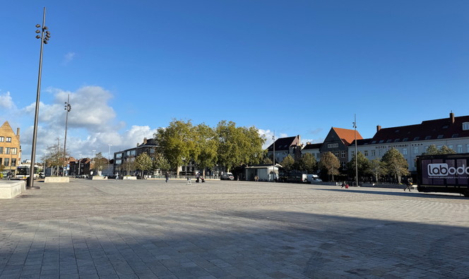 Commercieel gelijkvloers te huur in Brugge