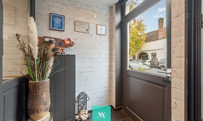 Gebouw voor gemengd gebruik te koop in Brugge