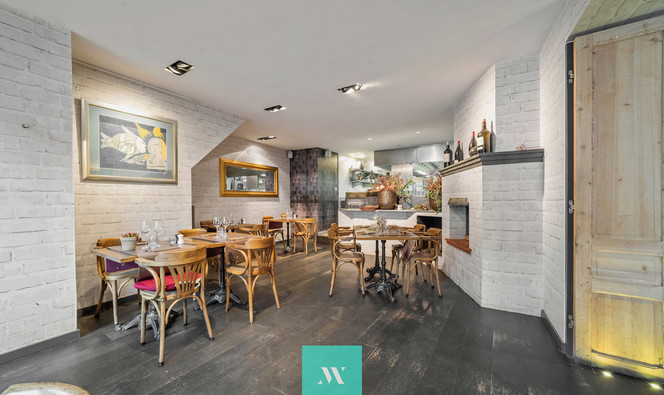 Gebouw voor gemengd gebruik te koop in Brugge