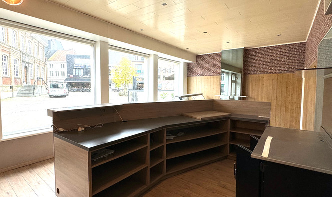 Gebouw voor gemengd gebruik te koop in Torhout