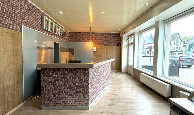 Gebouw voor gemengd gebruik te koop in Torhout