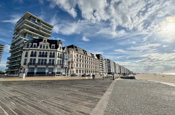 Gelijkvloerse verdieping te koop in Oostende