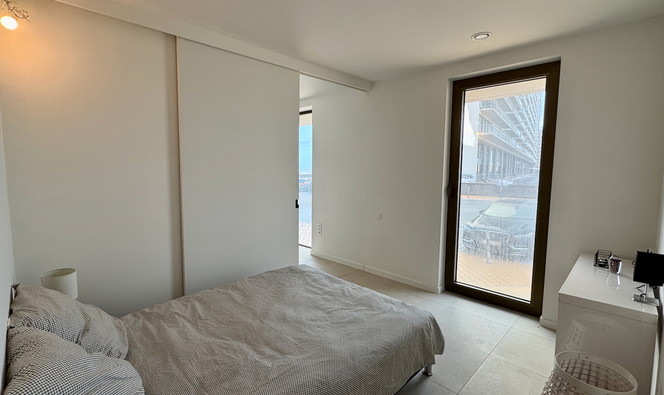 Gelijkvloerse verdieping te koop in Oostende