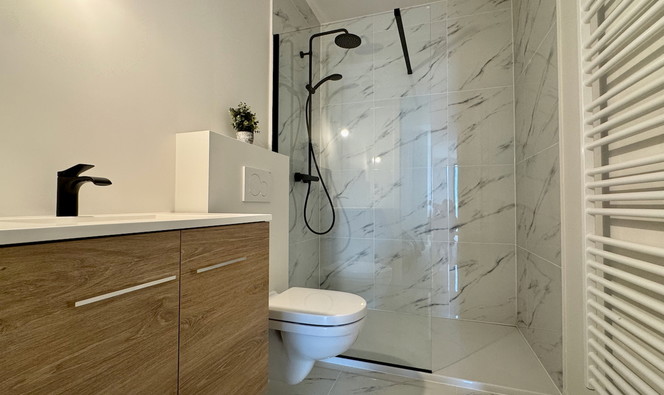 Gelijkvloerse verdieping te koop in Oostende