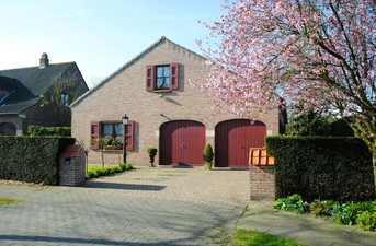 Villa te koop in Oostkamp